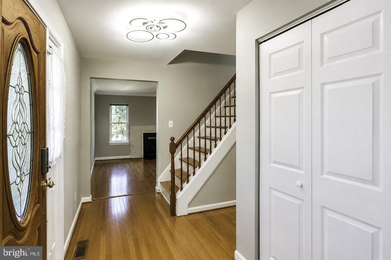 15025 Timberlake Dr - Photo 7 of 50