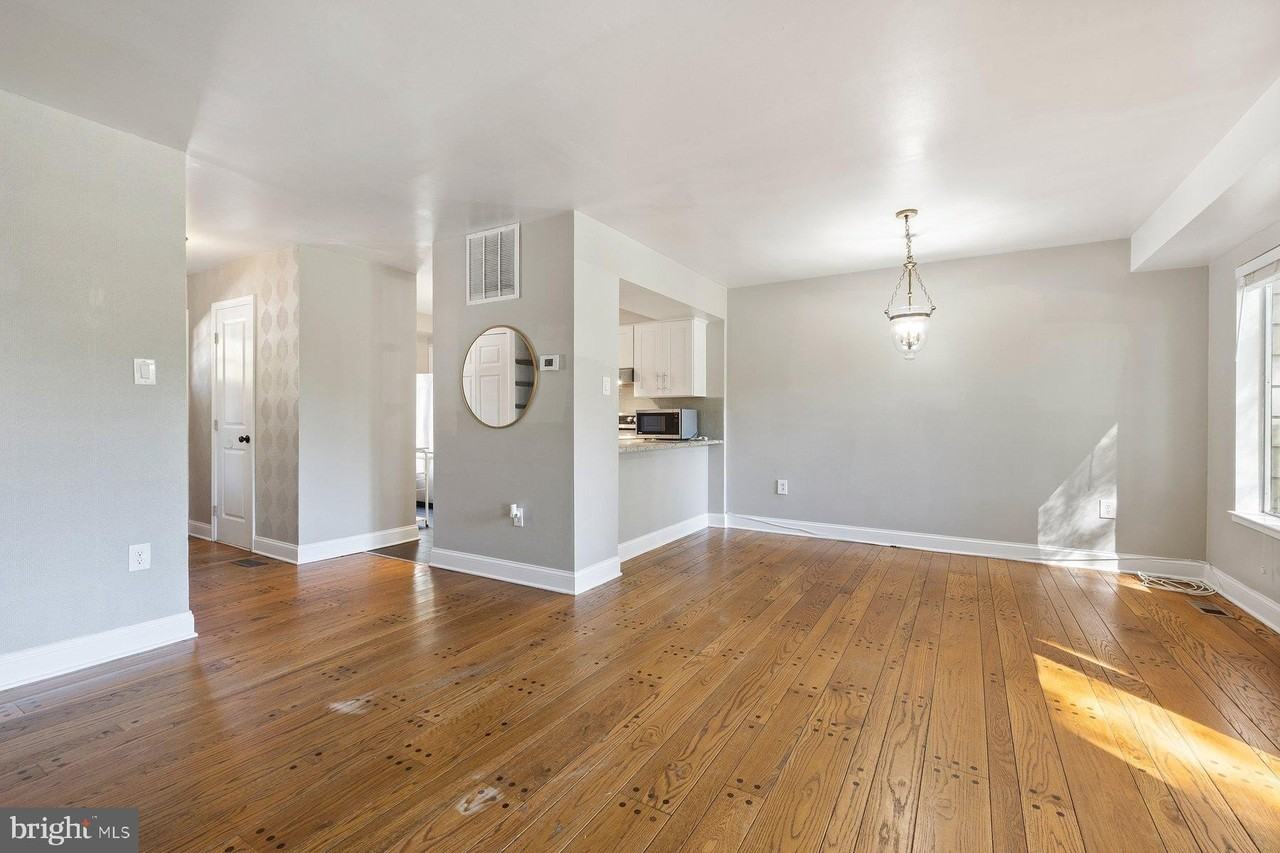 15619 Millbrook Ln #4 - Photo 4 of 27