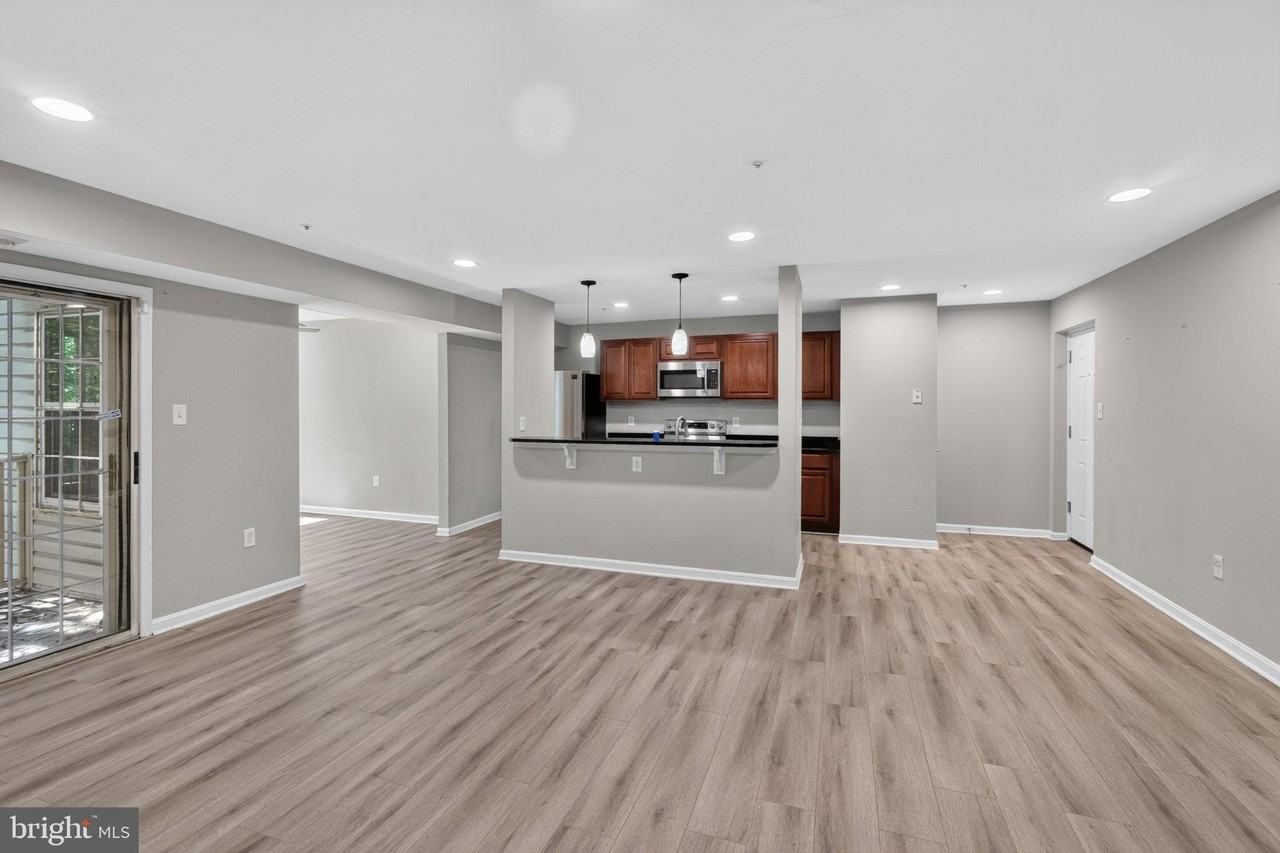 2071 Alice Ave #203 - Photo 3 of 26