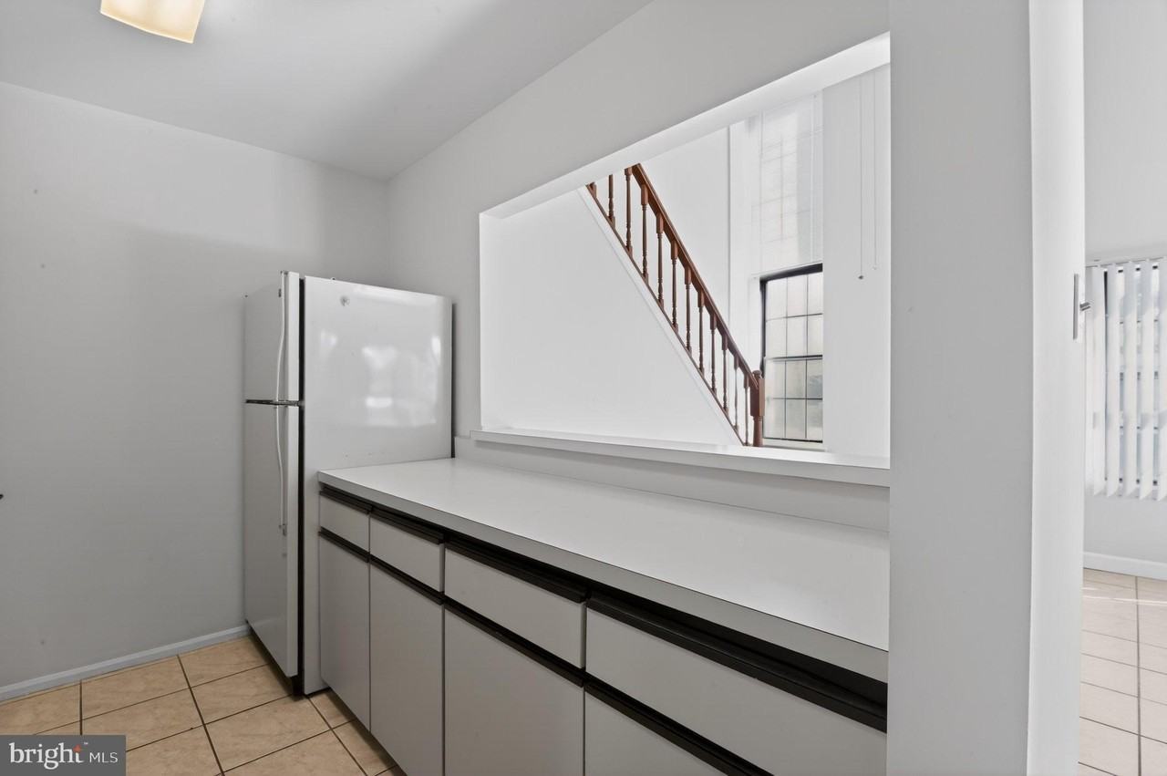 2701 Canyon Ct - Photo 6 of 16