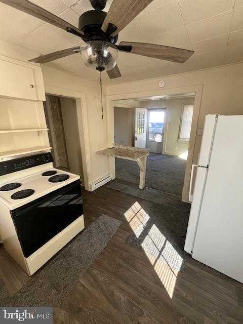 215 N Railroad Ave - Photo 6 of 17
