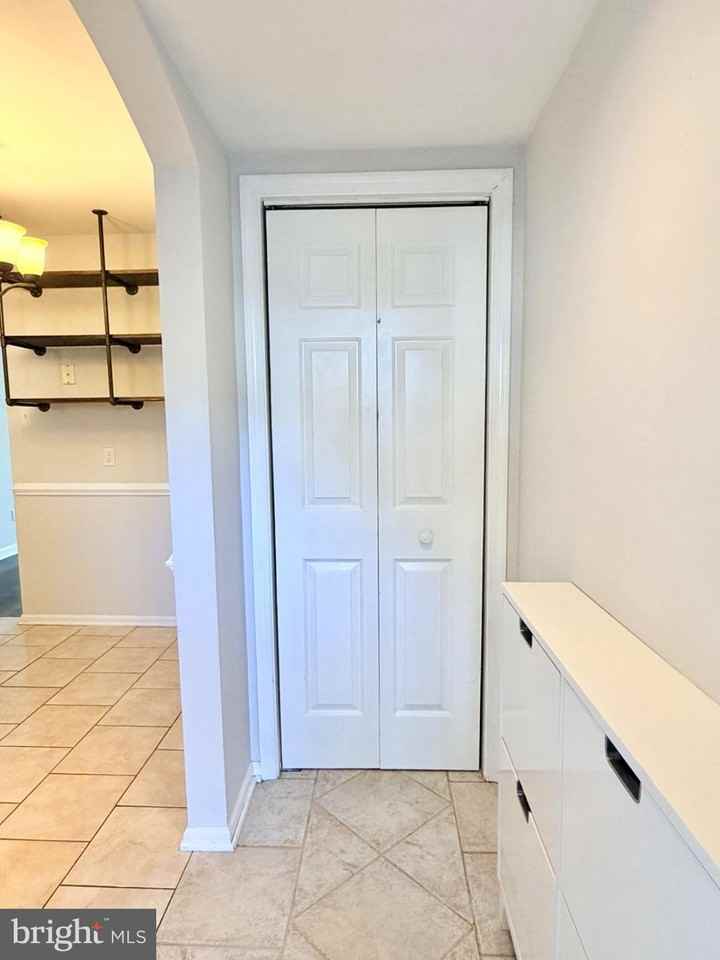736 Village Ln - Photo 5 of 26