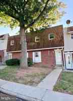 featured image of 736 Village Ln