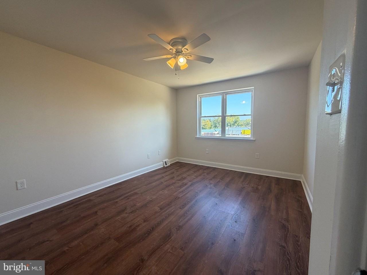 3979 Rowena Dr #2 - Photo 4 of 18