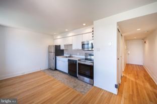 1728 Green St #2F - Photo 1 of 1