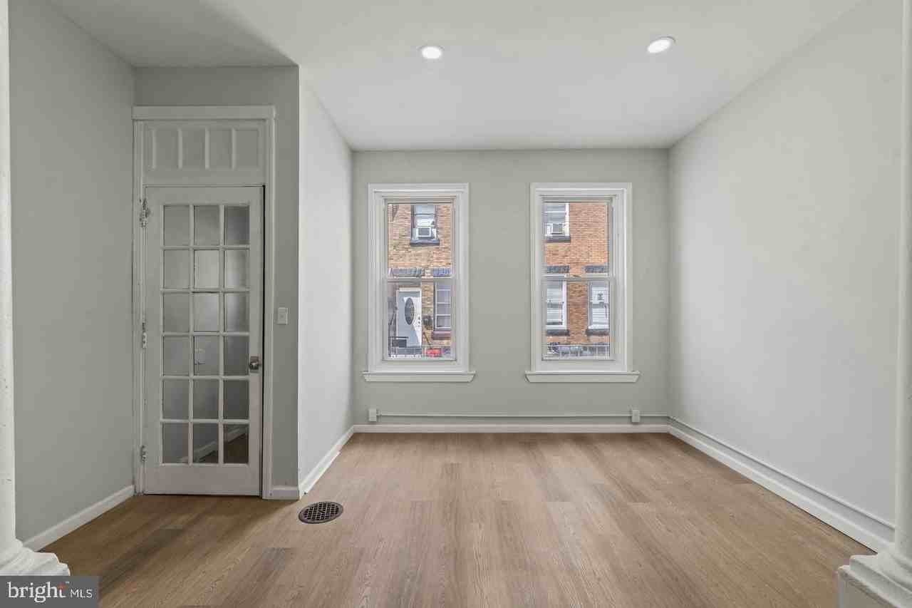 2423 N Myrtlewood St - Photo 7 of 32