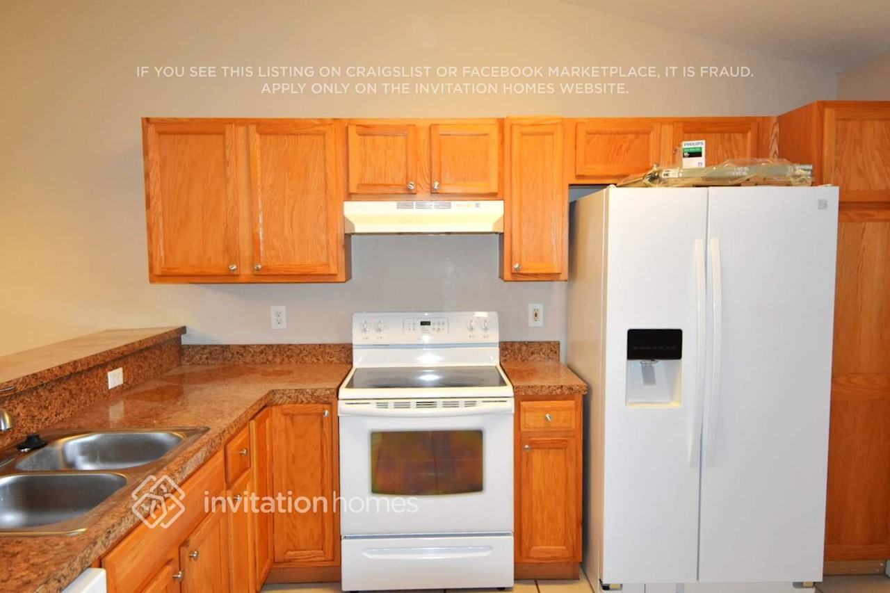 1002 Sw Coleman Ave - Photo 6 of 20