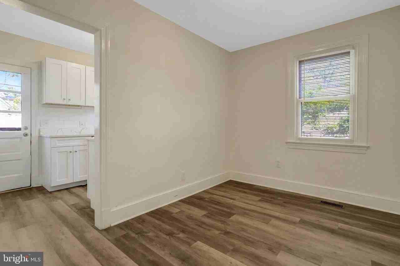 34 E Walnut St - Photo 6 of 22
