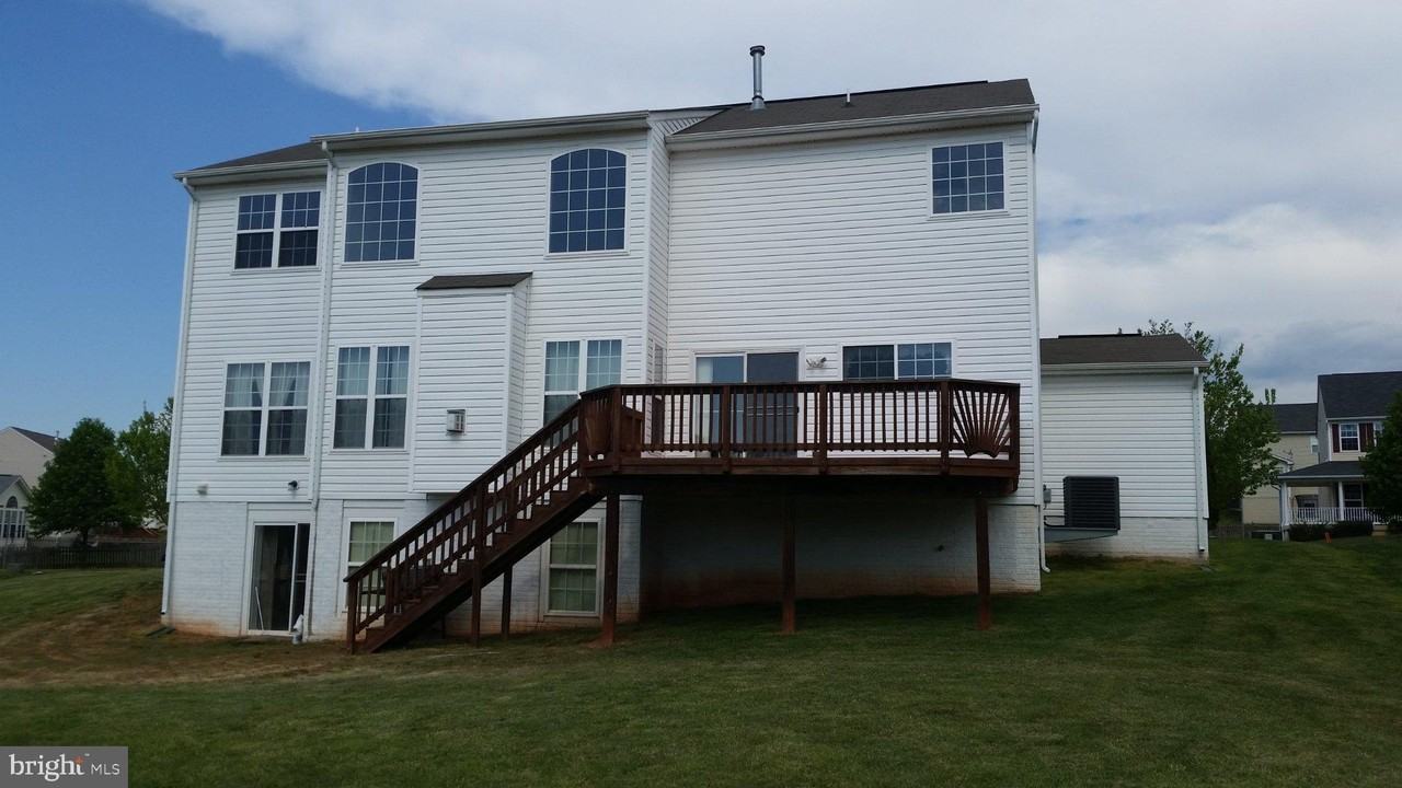 2281 Walnut Branch Dr - Photo 2 of 11