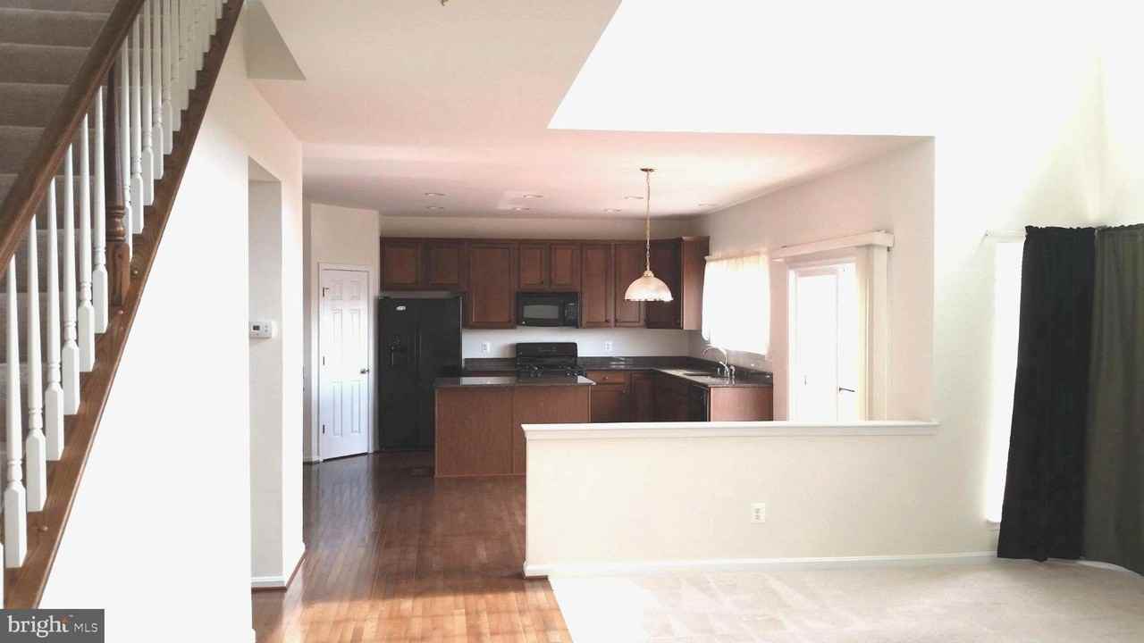 2281 Walnut Branch Dr - Photo 4 of 11