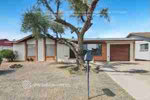 featured image of 3068 N 87th Ave