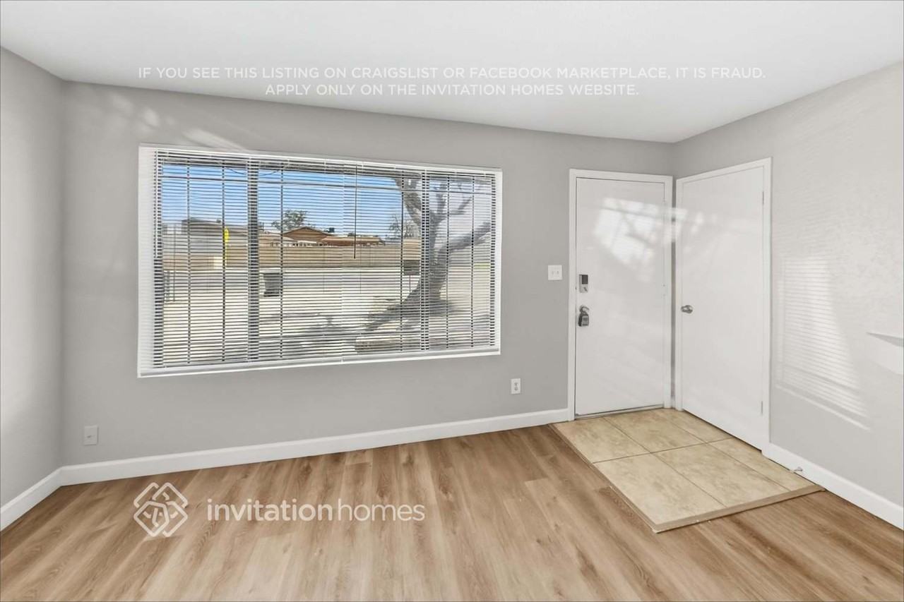 3068 N 87th Ave - Photo 4 of 19