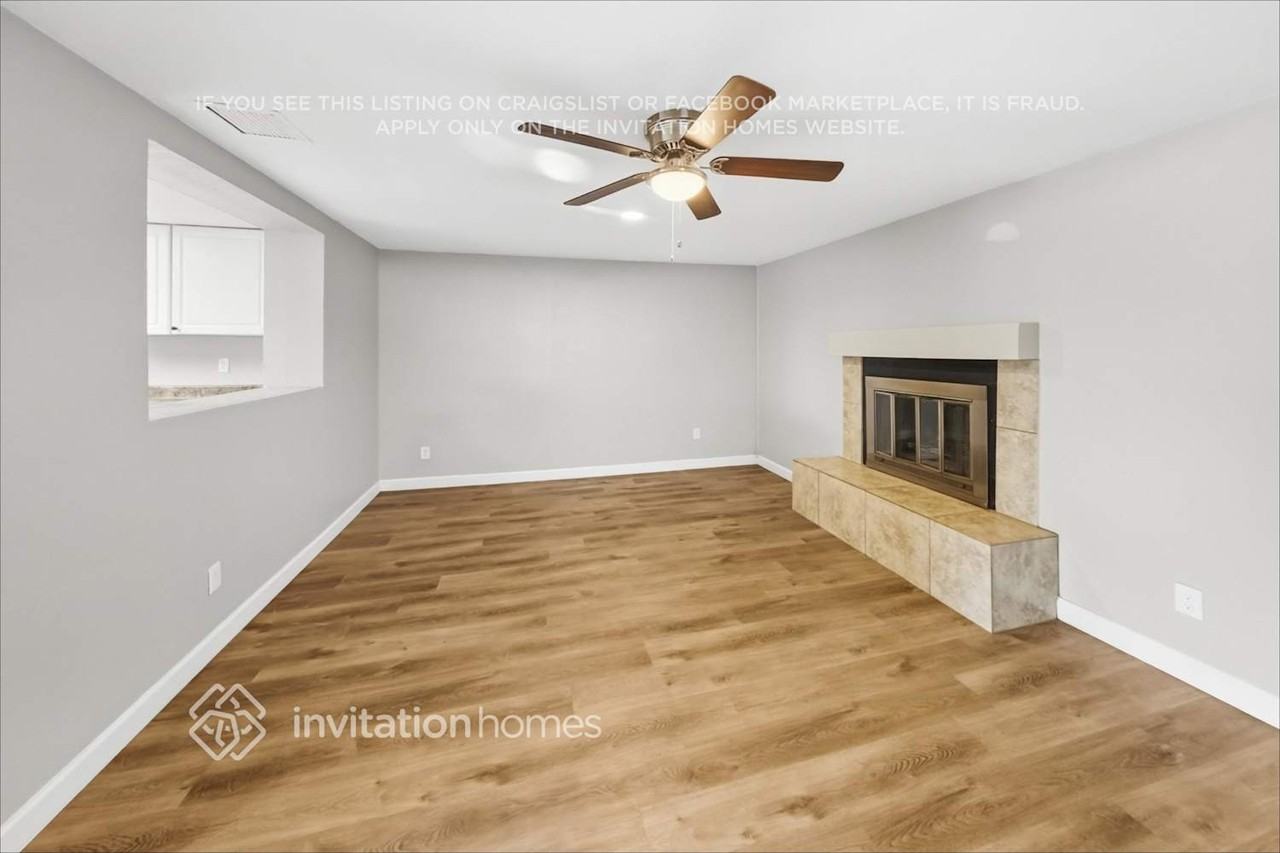 3068 N 87th Ave - Photo 6 of 19