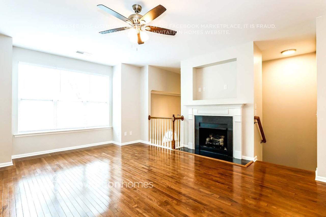 811 Skybrook Falls Dr - Photo 2 of 16