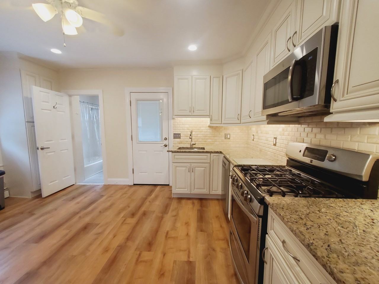 25 Scofield Ave #1 - Photo 2 of 8