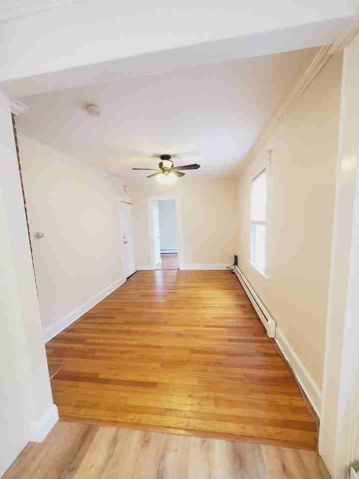 25 Scofield Ave #1 - Photo 7 of 8
