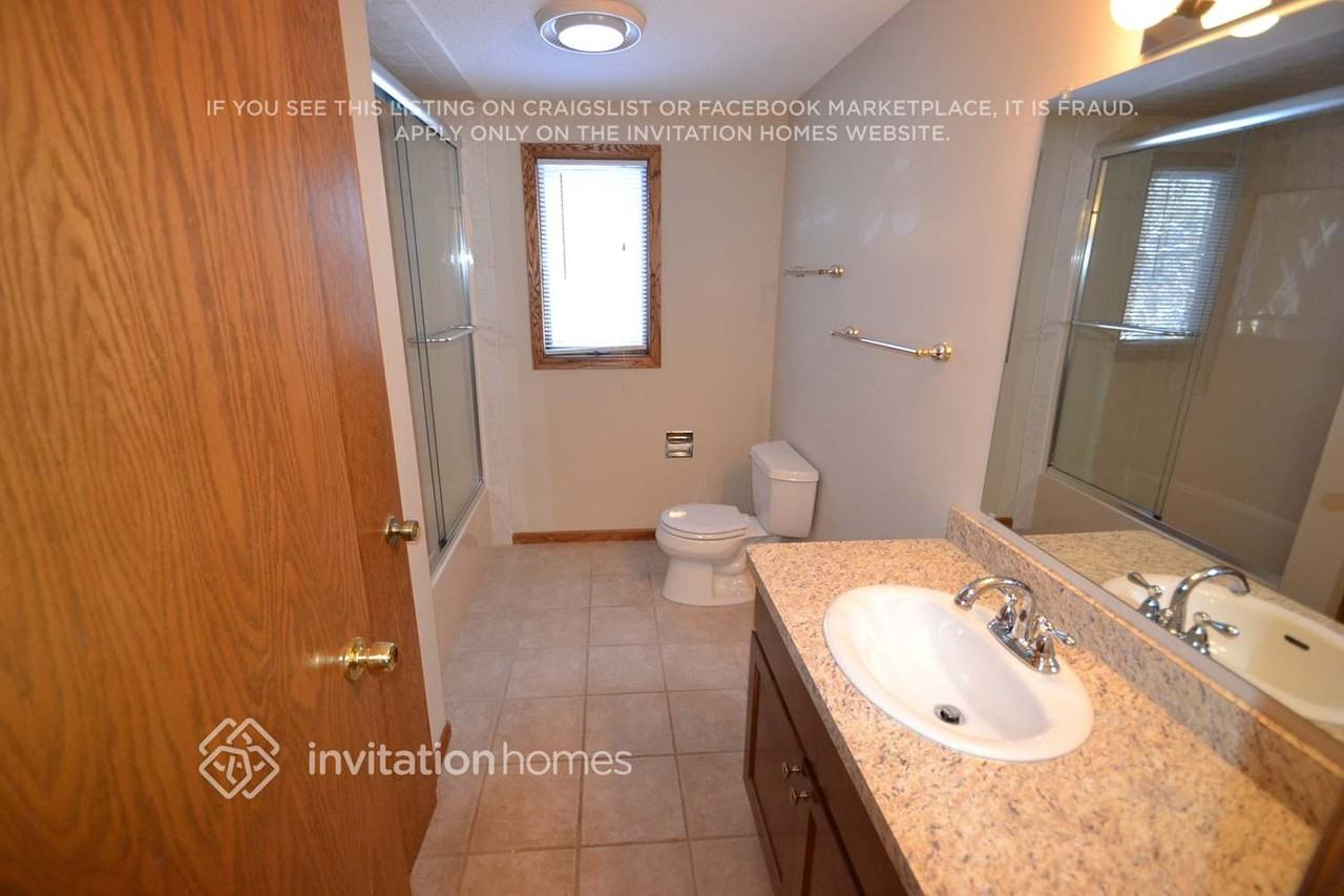 112315 Baxter Ct - Photo 7 of 9