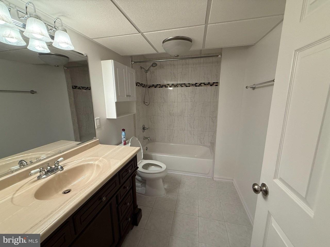 7402 Nigh Rd - Photo 4 of 14