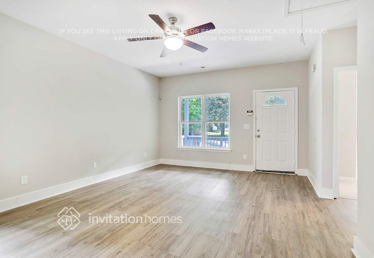 3986 Bakers Ferry Rd Sw - Photo 5 of 37