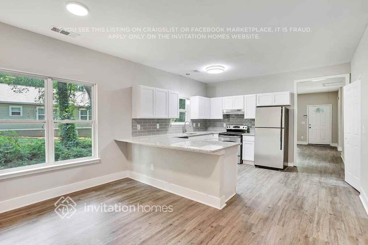 3986 Bakers Ferry Rd Sw - Photo 6 of 37