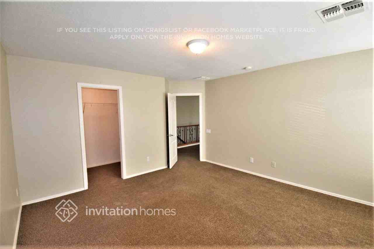 11880 W Grant St - Photo 7 of 16