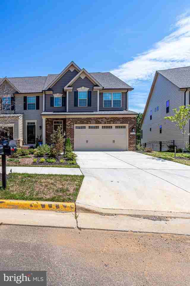 2183 Hemlock Bay Rd - Photo 2 of 50
