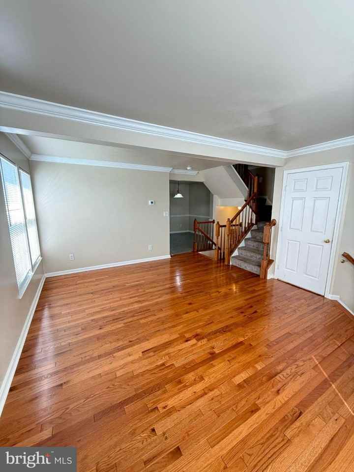 12800 Silvia Loop - Photo 6 of 26
