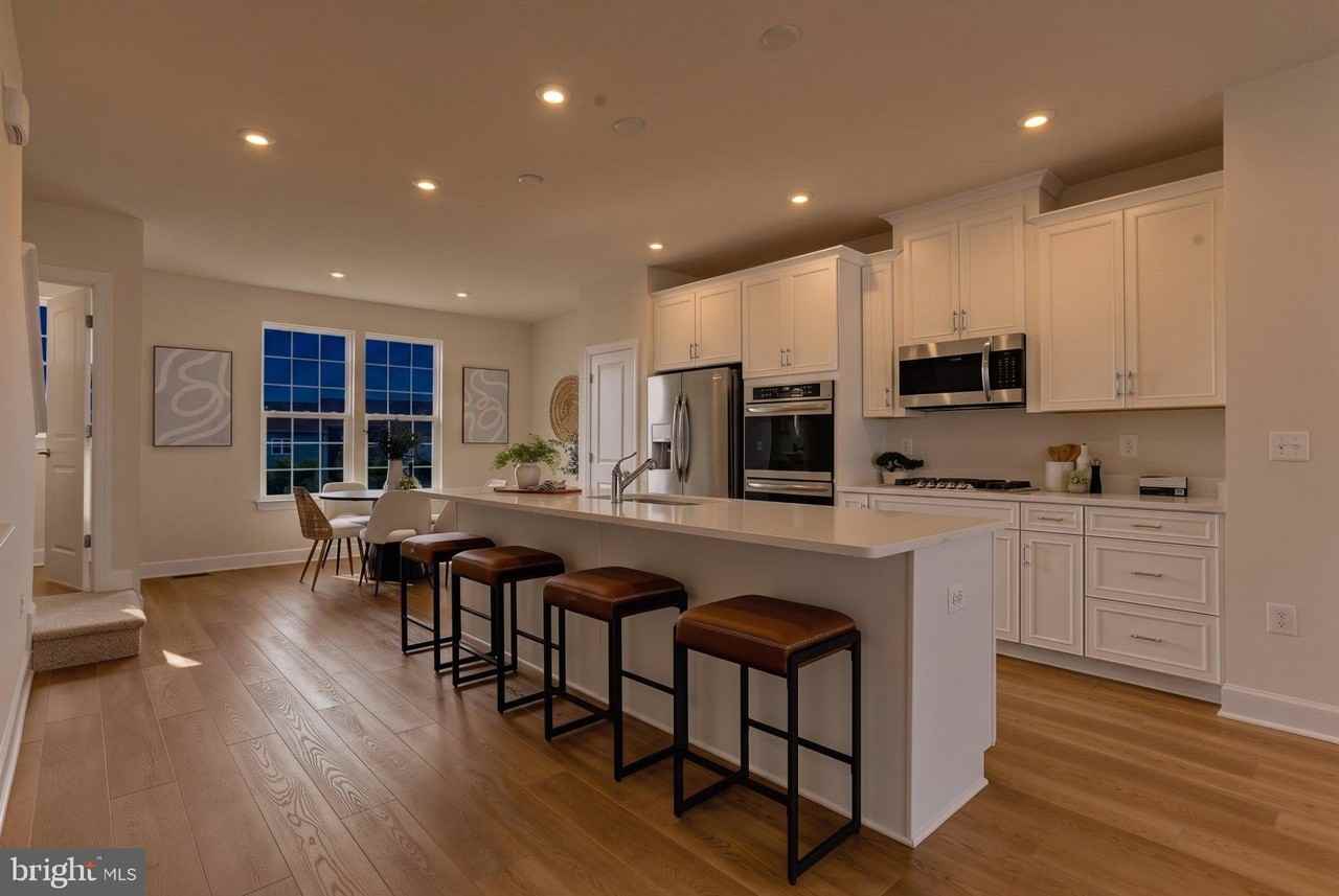 6310 Berkley Bridge Pl - Photo 4 of 50