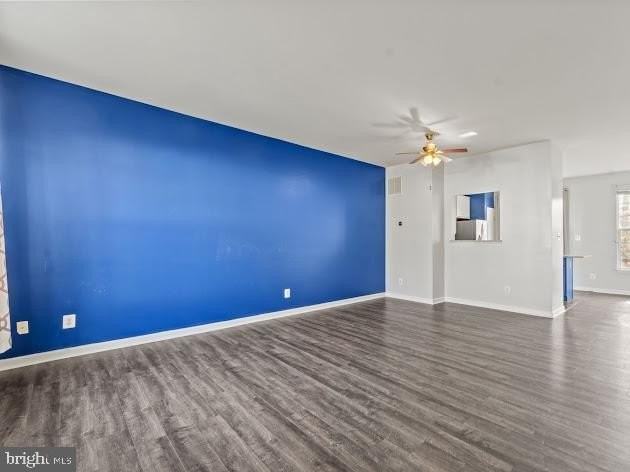 4252 Normandy Ct - Photo 3 of 16