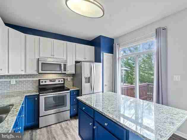 4252 Normandy Ct - Photo 5 of 16