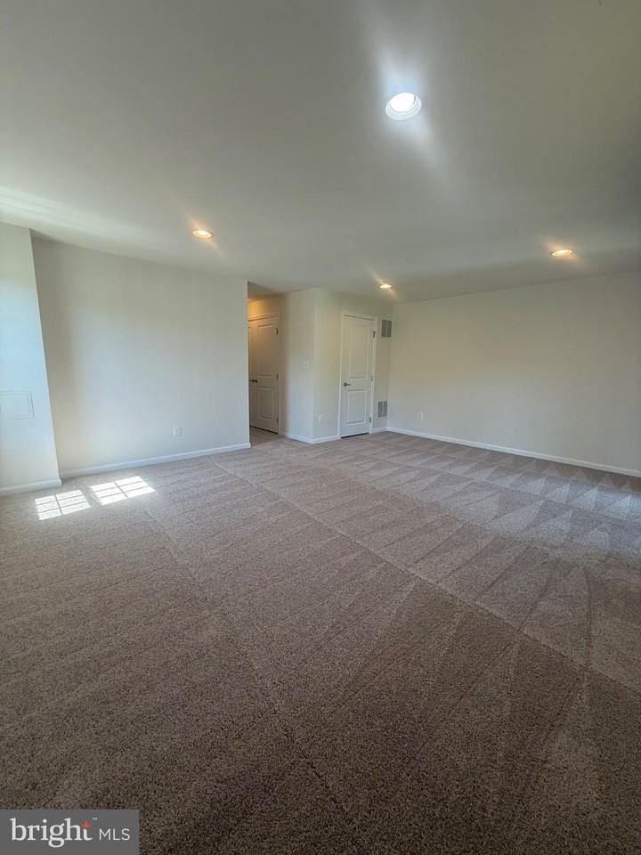 100 Brenton Rd #1 - Photo 4 of 24