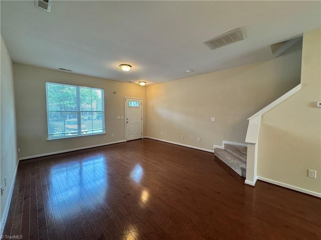 5564 Farm House Trl - Photo 3 of 15