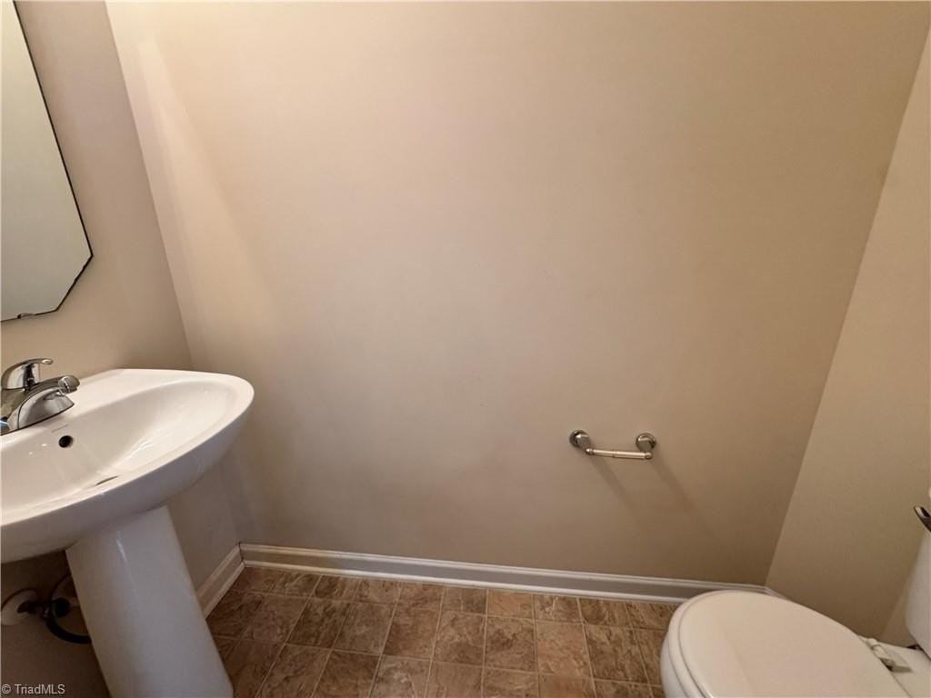 5564 Farm House Trl - Photo 7 of 15