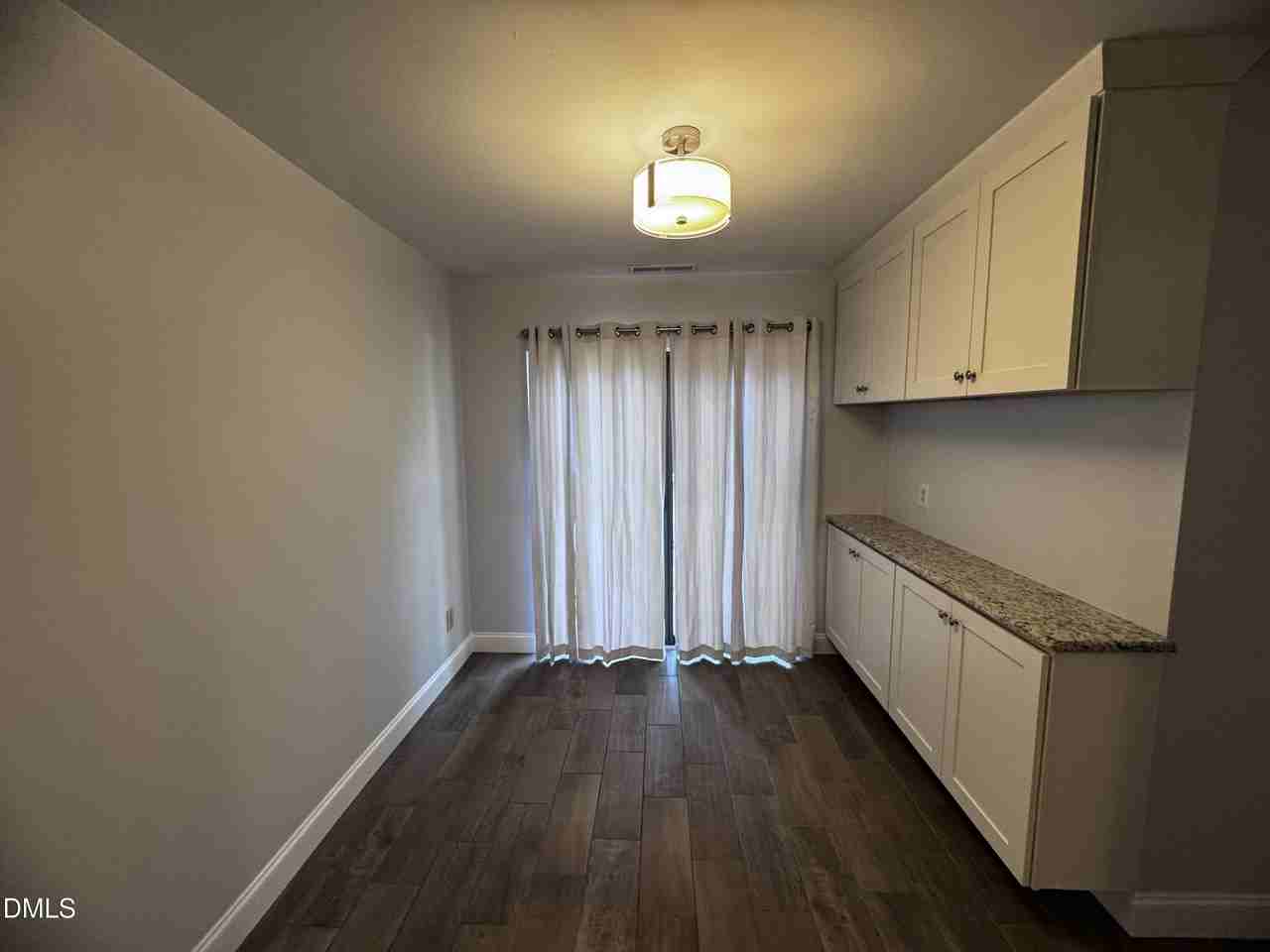 1238 Teakwood Pl - Photo 4 of 12