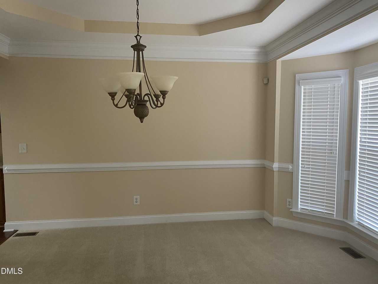 125 Quarryrock Rd - Photo 7 of 16