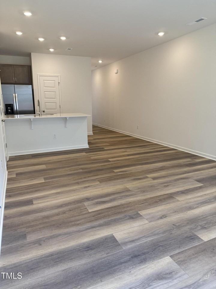 10521 Brookside Reserve Rd - Photo 5 of 25
