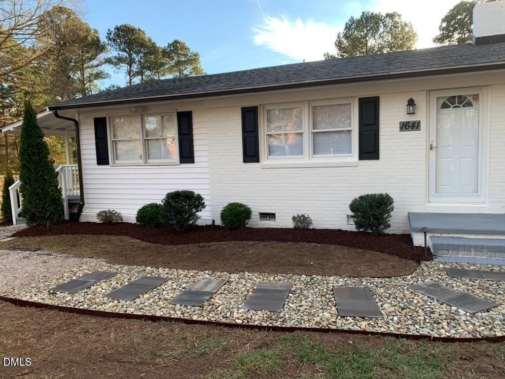 1641 Wake Dr - Photo 2 of 16