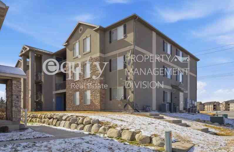 3812 E ROCK Rd #8 - Photo 2 of 28