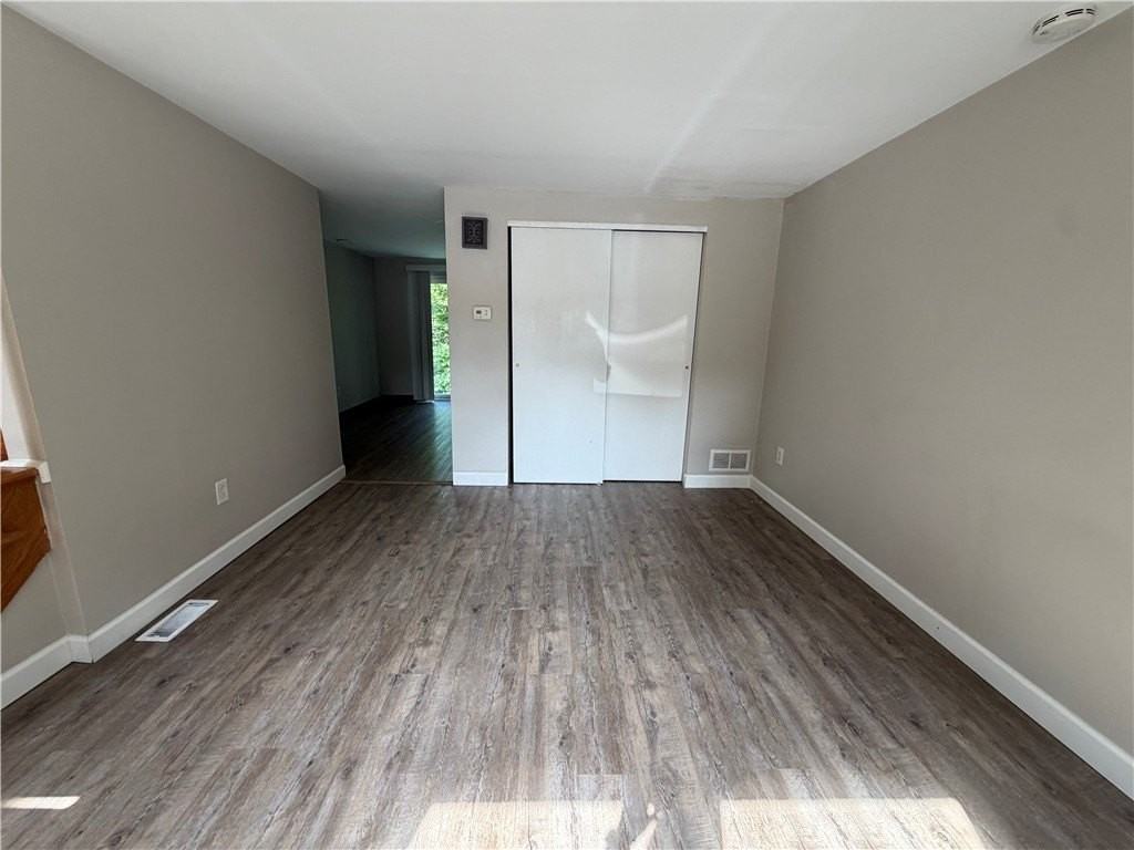 1195 Lynn St #7 - Photo 4 of 15