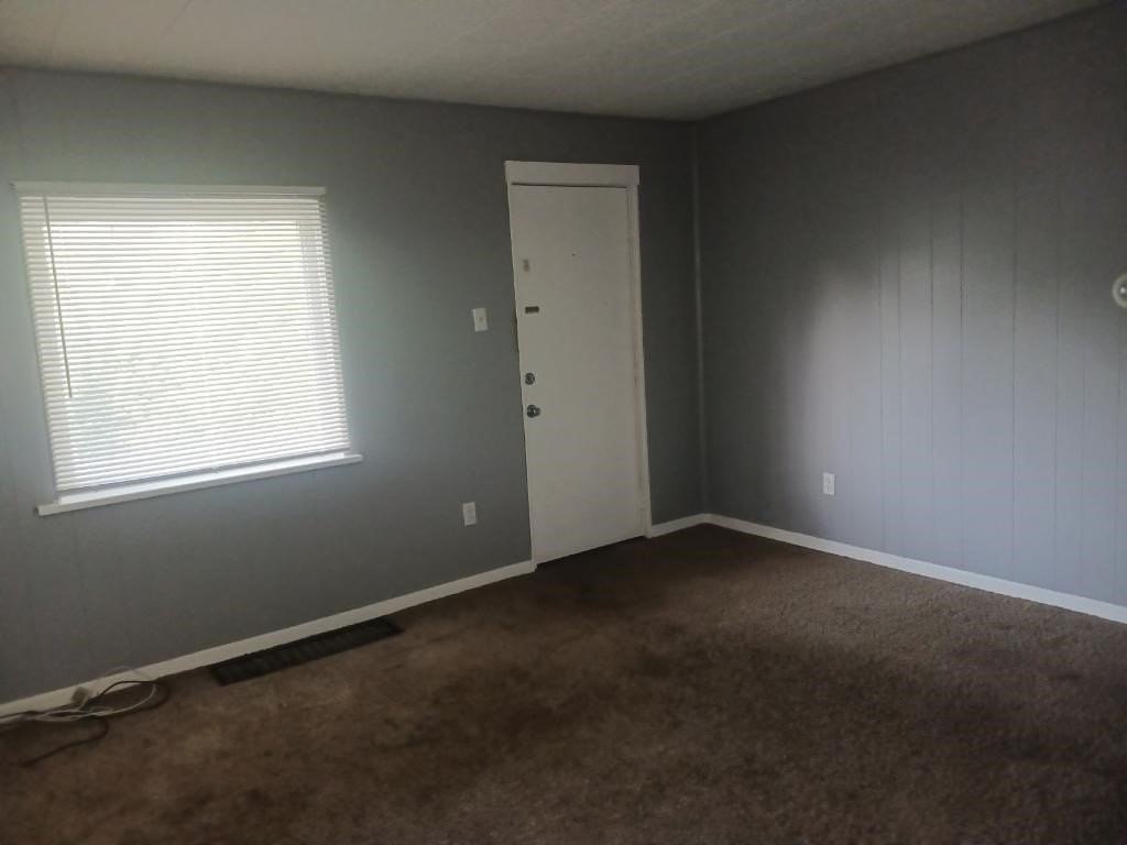 2 Comrie Ave - Photo 3 of 18