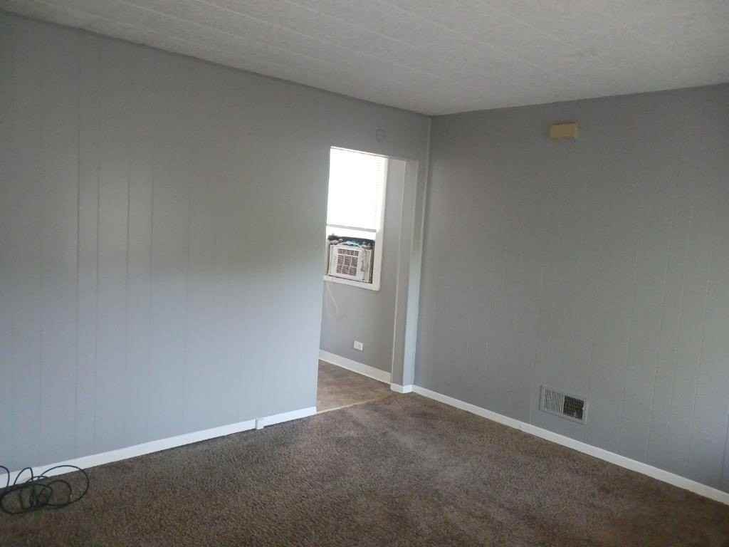 2 Comrie Ave - Photo 5 of 18