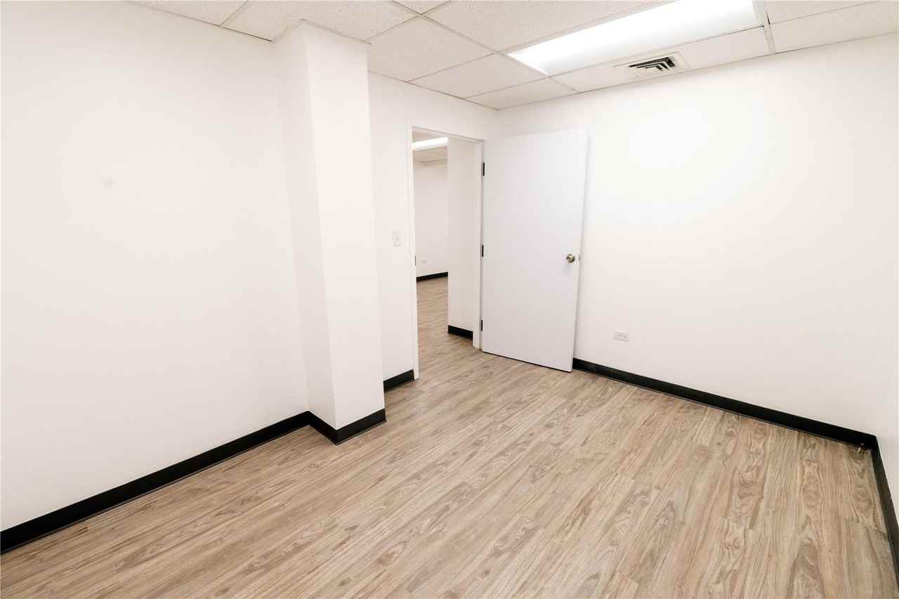 439 Kamani St - Photo 7 of 13