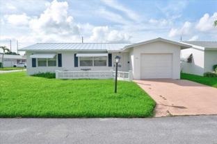 1590 Sw 13th Ter - Photo 1 of 1