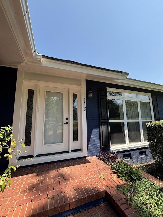 113 N Rosewood Dr - Photo 4 of 34