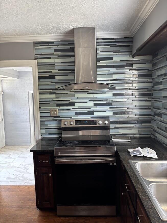 113 N Rosewood Dr - Photo 6 of 34