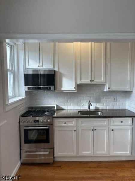 55 Park Ave ##42 - Photo 4 of 10