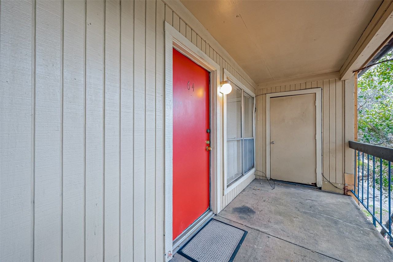 8201 Richmond Ave - Photo 3 of 38