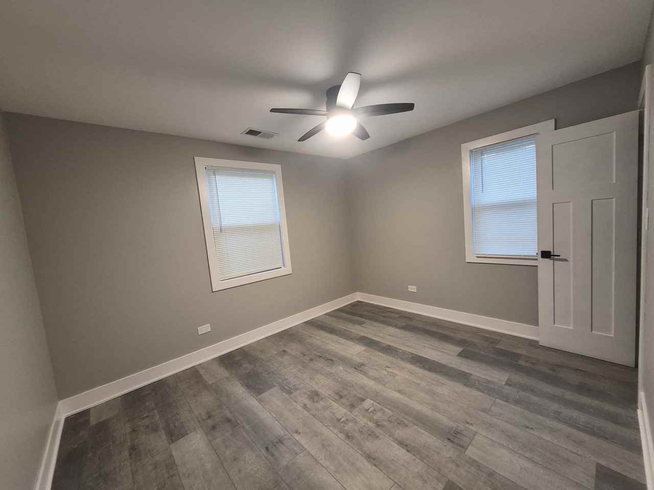 861 Campbell Ave - Photo 7 of 9