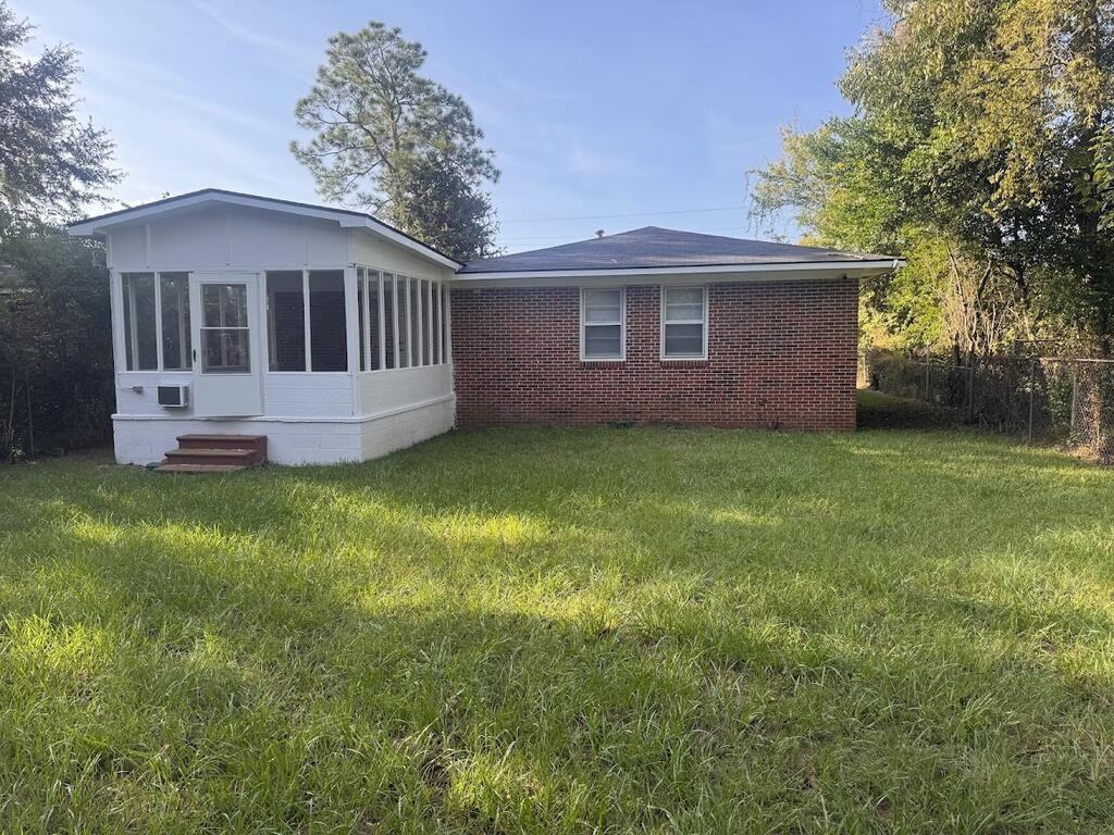 537 Alice Ave - Photo 4 of 21