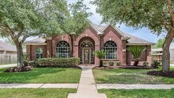 featured image of 3208 Sumac Dr